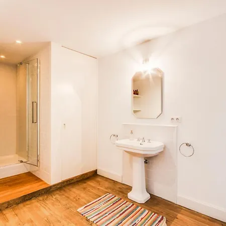 Montignac-le-coq Chateau Sleeps 12 Pool Hébergement de vacances
