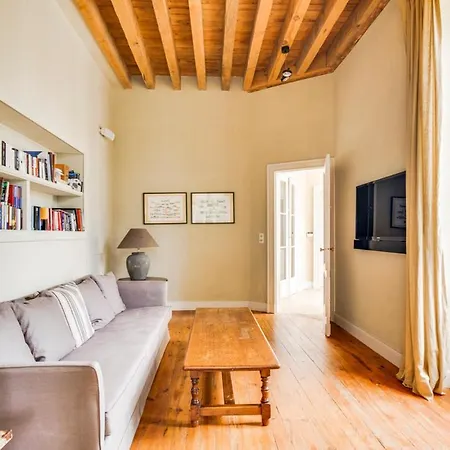 Montignac-le-coq Chateau Sleeps 12 Pool Hébergement de vacances