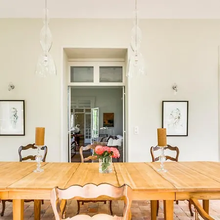 Montignac-le-coq Chateau Sleeps 12 Pool